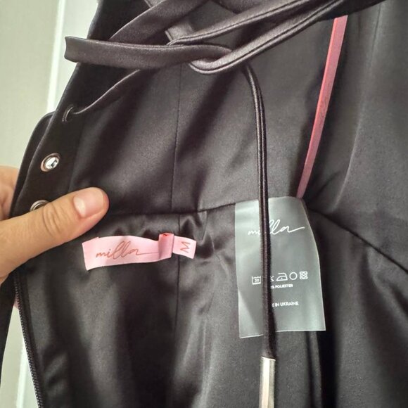 Elegant Black Strapless Maxi Dress - Picture 8 of 9